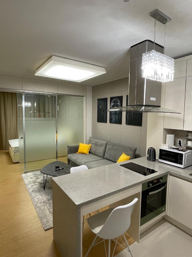 Apartament Happy Days At Highvill G Promyshlennyy Zewnętrze zdjęcie